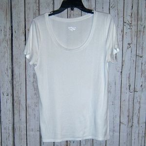 White tee